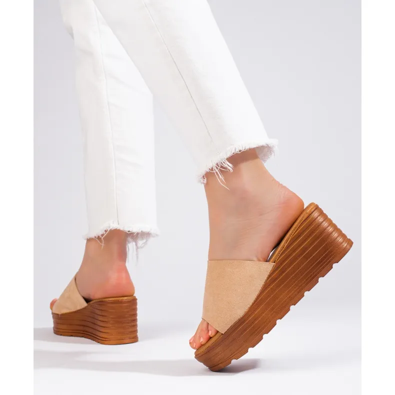 Beige Shelovet suède damesslippers met sleehak