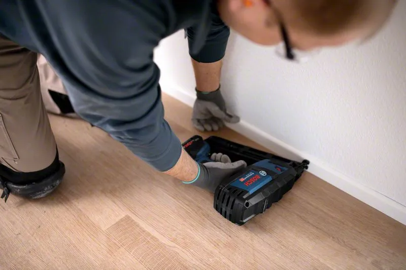 BOSCH PROFESSIONAL GNH 18V64 M ACCUTACKER | 18V | SOLO | SCHOTMODI | +LBOXX