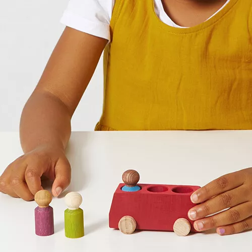 LUBULONA BUS MET POPPETJES  ROOD